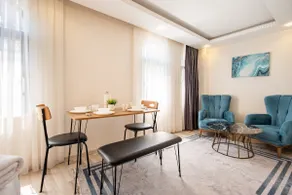 2-Room Suite Walk to Grand Bazaar - Image 4
