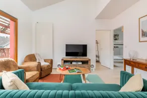 At home, in peace - Image 2