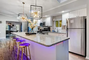 OC Gateway: Modern 4BR/2.5BA home (dog friendly) - Image 3