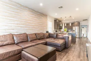 Gorgeous DTLA w/ View + Hot Tub! - Image 2