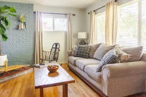 Charming Rustic Retreat Near Airport & Midtown - Image 4
