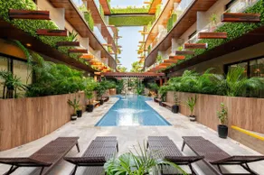 Central studio, 2 bicycles, 2 pools, cinema, gym - Image 3