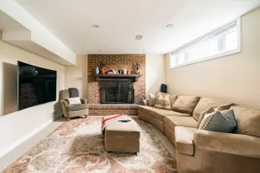 Charming 2-BDR Apt | Private Entry | Self Check-in - Image 4
