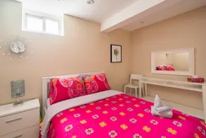 Charming 2-BDR Apt | Private Entry | Self Check-in - Image 3