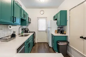 Mid-Century Austin Escape! - Image 4
