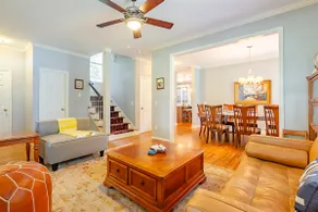 Lovely downtown 3BR/2.5BA house - Image 2