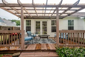 The Deras cozy house! - Image 2