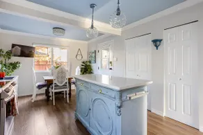 Premier Suite, Family & Pet-Friendly - Image 4