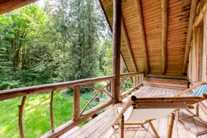 Custom Log House w/ Sauna in Private Serene Forest - Image 4