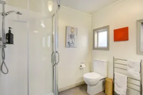 Guest Suite in Brooklyn - Image 5