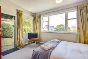 Guest Suite in Brooklyn - Image 4