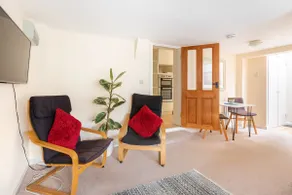 Self contained Annexe with own entrance - Image 3