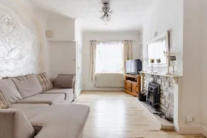 White Rose Cottage, seaside. - Image 4