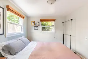 The Cozy Cottage - Image 4