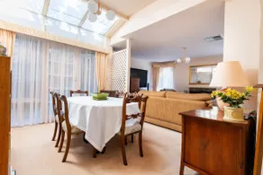 Wynn Vale House in quiet cul-de-sac - Image 2