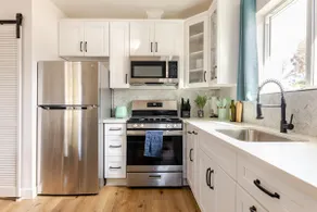 Modern Farmhouse Newly Designed! - Image 4