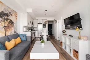 Luxury accommodation with parking, gym, and lounge - Image 2