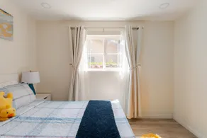 3br, 2br, livingR, kitchen, bkyard attached house - Image 5