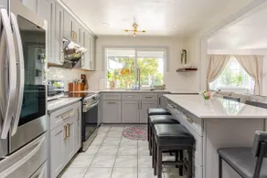 3br, 2br, livingR, kitchen, bkyard attached house - Image 3