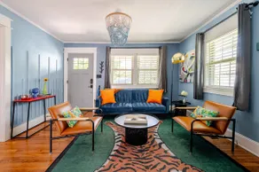 The Durham Blue Bungalow- Walk Downtown - Image 1