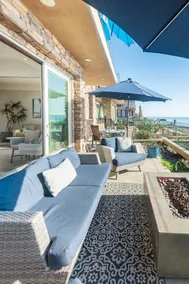 Stunning Seahorse Villa Beachfront Luxury with AC - Image 4