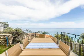 New place to stay with sea view and garden - Image 3