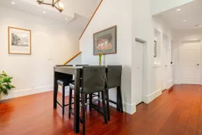 Vancouver 3BR Home • Very central - Image 3