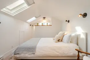 Vancouver 3BR Home • Very central - Image 5