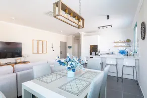 Midrahov Luxury Apartment - Image 4