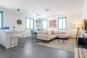 Midrahov Luxury Apartment - Image 2