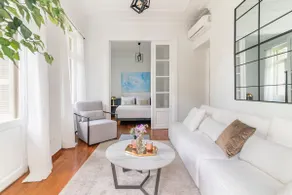 Architect's Acropolis Townhouse Oasis - Image 2