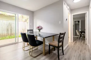 NEW! Renovated 2b2b near Best Austin BBQ - Image 3