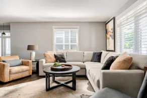 Classic Queen Anne home - Image 2