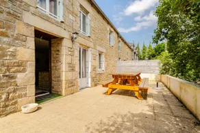 Large country cottage with large game room - Image 2