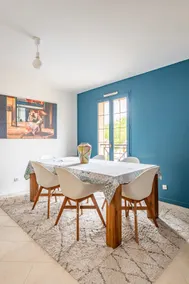 House with terrace and garden. - Image 2