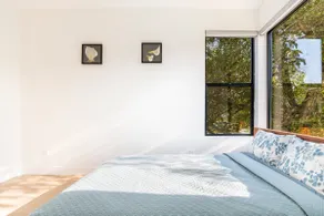 Brand new modern condo with private backyard! - Image 5