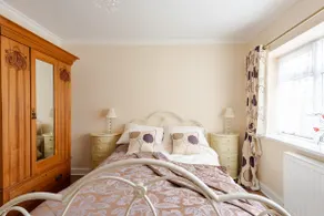 Little Lodge - Image 4