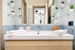 ”Oasis of the sea” House - Image 3