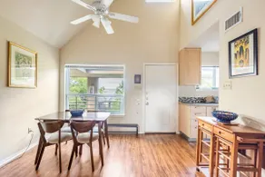 Elegant riverside condo minutes from downtown - Image 3