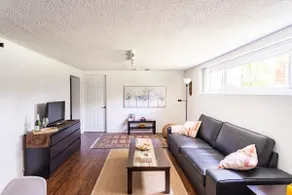Gorgeous Stylish 1Br apartment - Image 2