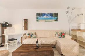 Flat near beach and old town | Private parking - Image 2