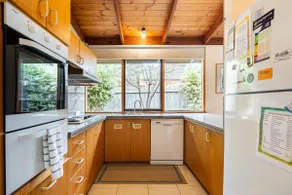 Beach House Retreat - Point Lonsdale - Image 5