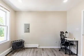 Modern 1Bdr Apt w/ Private Entrance - Image 5