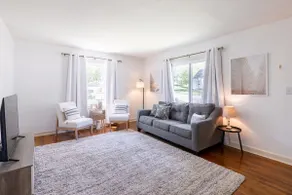 Quiet and Cozy Home in Papillion - Image 2
