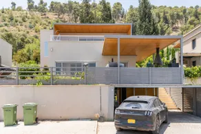 At the foot of the Gilboa - Image 3