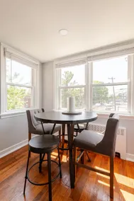 Amazing 2 beds Apartment - Image 4