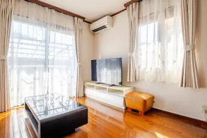Spacious relaxing space/Free parking for 2 vehicles/Free WiFi - Image 4