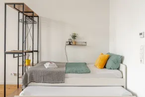 Lots of charm combined with space for 10 people - Image 2