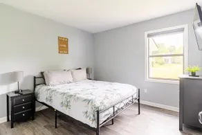 Remodeled duplex near Greensboro Coliseum - Image 2