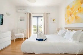 House near Vila Luz Golf in Vilamoura - Image 5